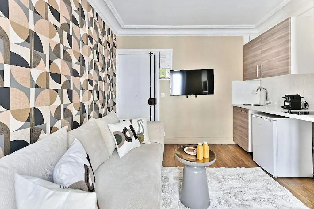 Appartement Cosy Face De Paris Montparnasse 0*,  France