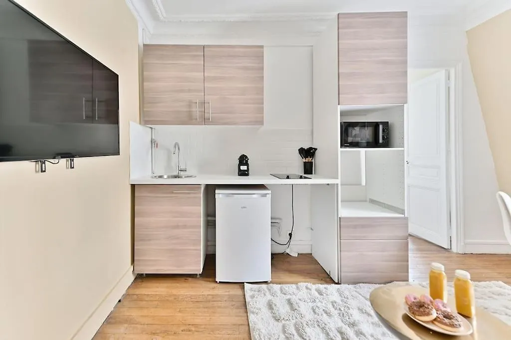 Appartement Cosy Face De Paris Montparnasse 0*,