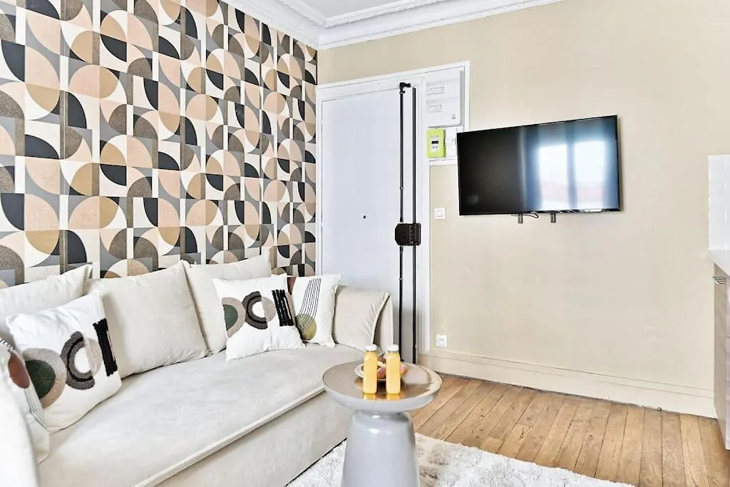 Appartement Cosy Face De Paris Montparnasse