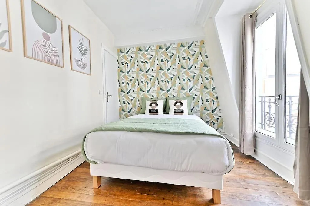Appartement Cosy Face De Paris Montparnasse 0*,  France